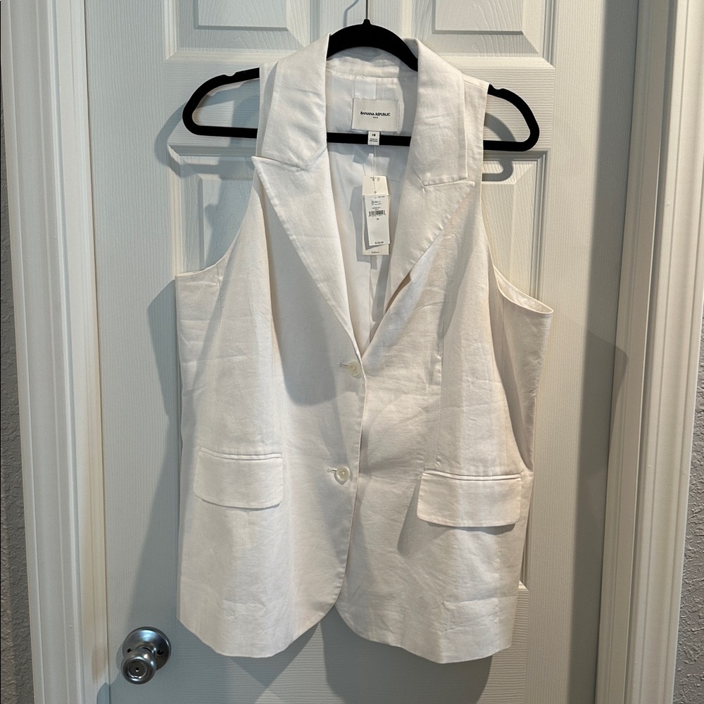 Banana Republic White Blazer Vest — 18